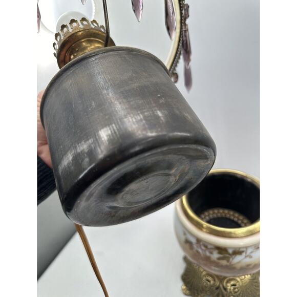 Antique 19" GWTW Hurricane Converted Brass Oil Lamp W/Prisms Porcelain Glass - Picture 4 of 16